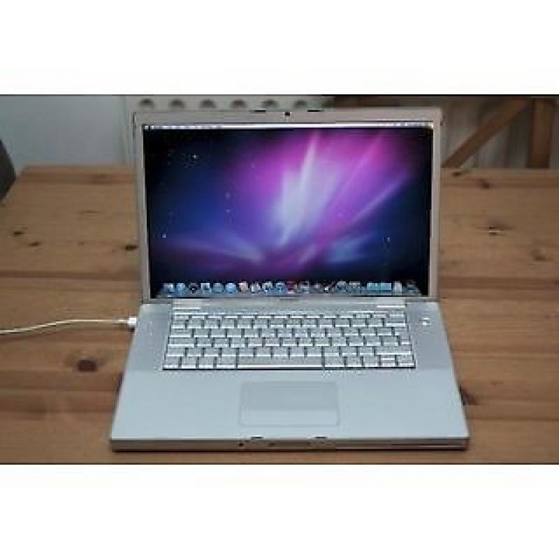 Macbook pro 15 inch Apple laptop in full working order