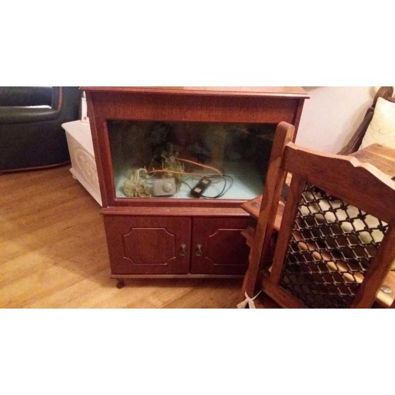 Cabinet fish tank