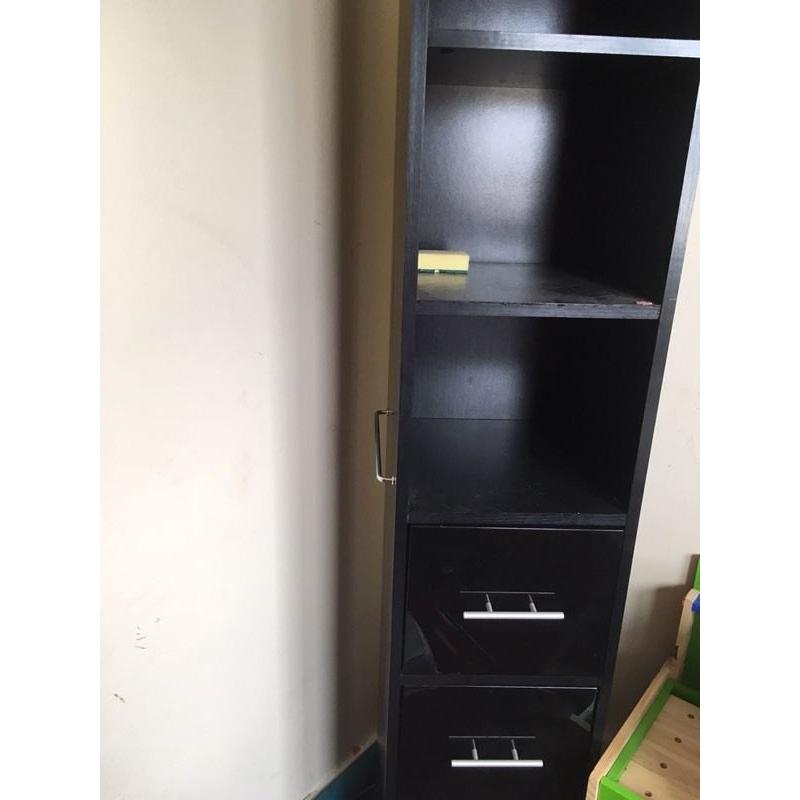 Black gloss wardrobe drawers and unit