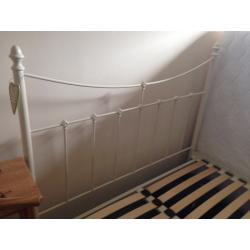 Double bed frame -cream