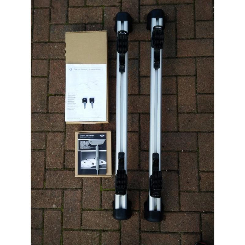 BMW Mini Countryman R60 roof rack with additional surfboard holder