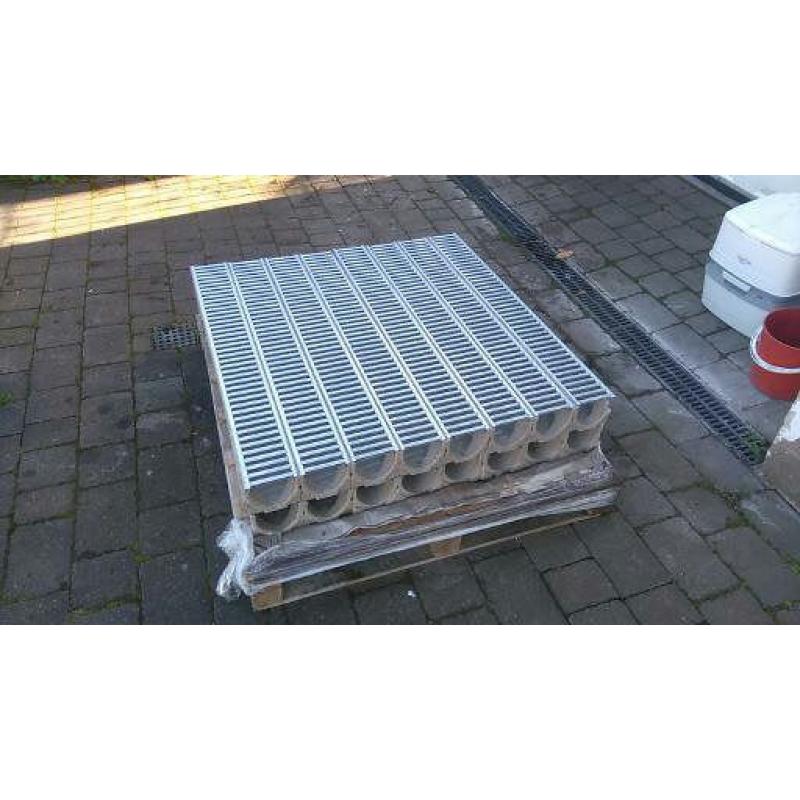 ACO RainDrain with Galvanised Steel Grating 1m, 16 pieces, Brand New, Surplus to Requirements