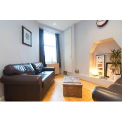 Private Room Near City Centre Available for Short Term Stay- Fully Furnished
