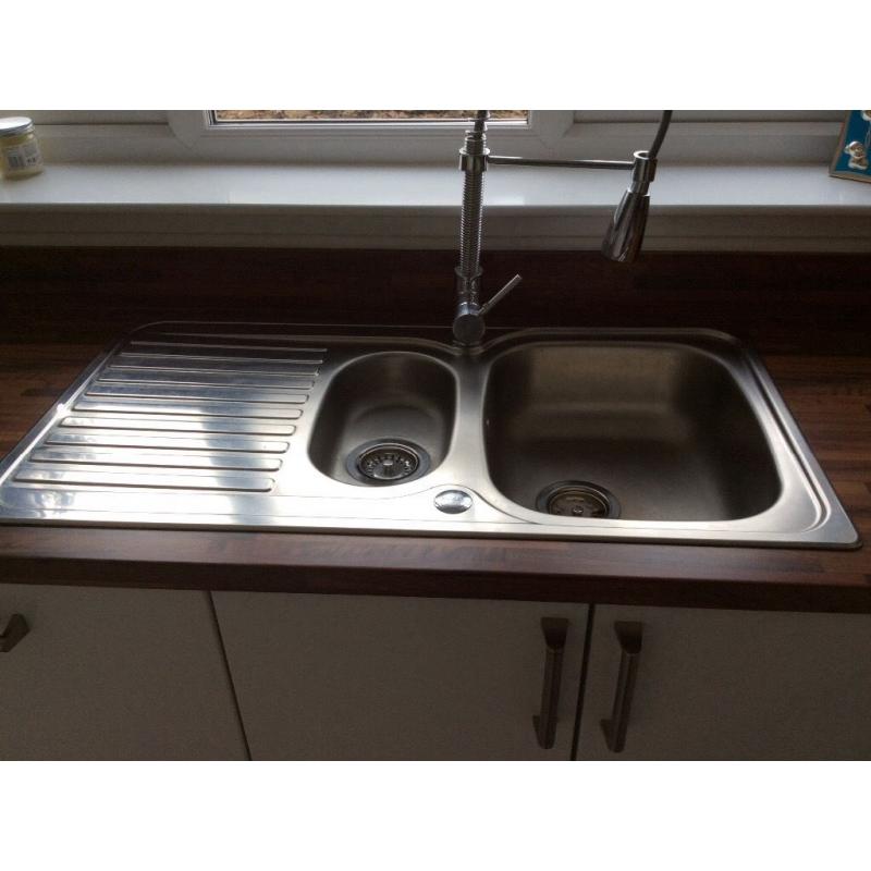 Stainless Steel sink 1 1/2 bowls