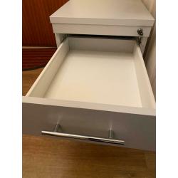 Filling cabinet - 3 drawer