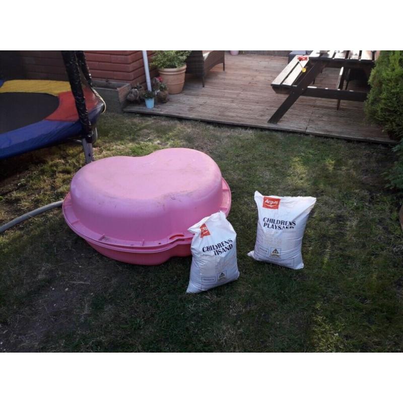 Kids Sand and Water Pit - Pink + 2 bag sand