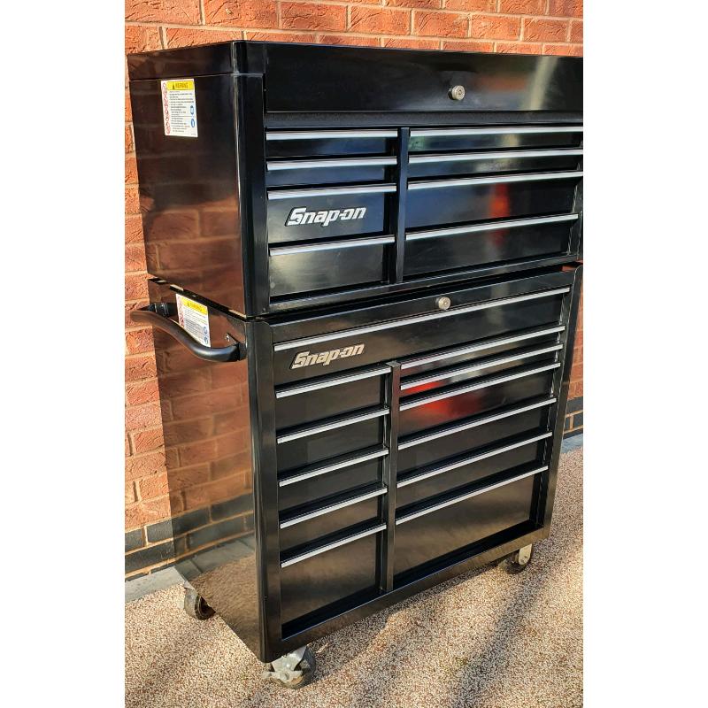 Snap On top box, side shelf and roll cab. Tool storage.