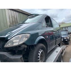 Mercedes Vito taxi 2.1 2009 green BREAKING FOR PARTS