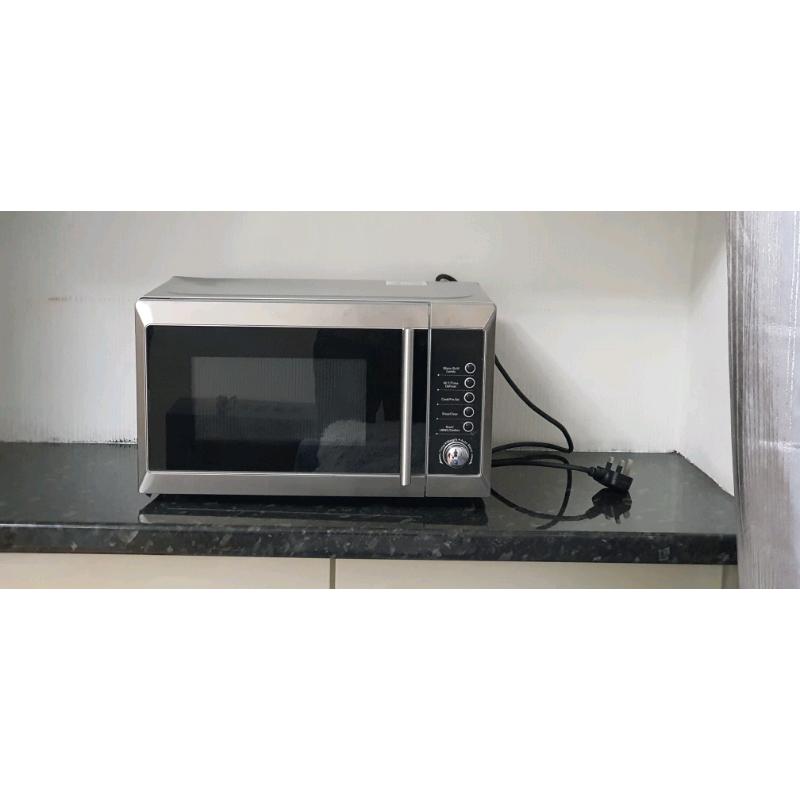 Microwave - Excellent Condition - Delivery Avalibile2.