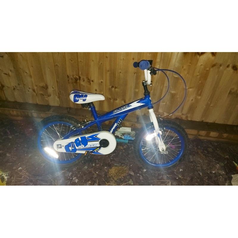 Boys bike (quick sale)