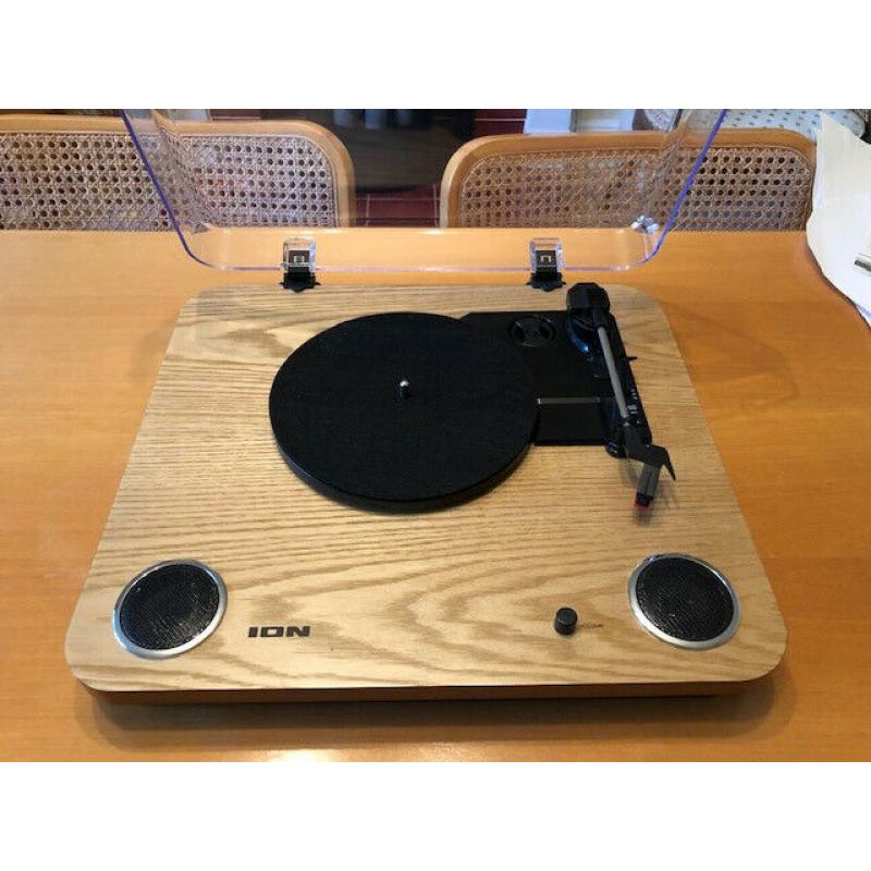 ION USB & Aux Turntable with conversion software