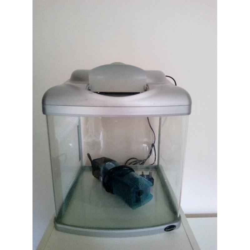 Fish tank 25l with pump and gravel