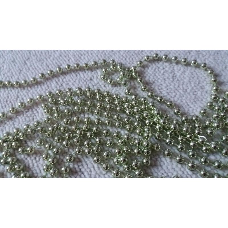 Pale shiny green/gold Christmas bead chain/garland tree decoration- approx 5.5m