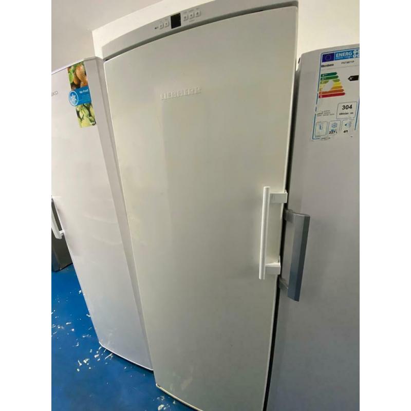 White liebehrr freezer H 180cm W 60cm frost free good condition with guarantee bargain