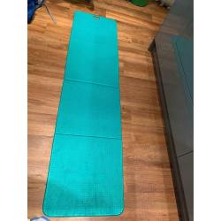 Yoga mats and carry bag with handles