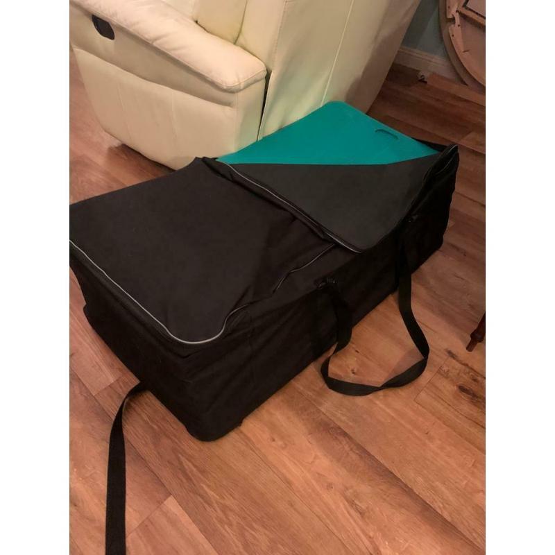 Yoga mats and carry bag with handles