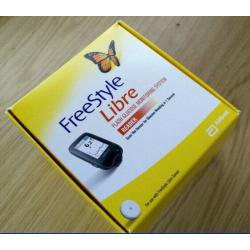 Abbott Freestyle Libre Reader Blood Glucose Monitoring System - Starter Pack with 2 Libre Sensors