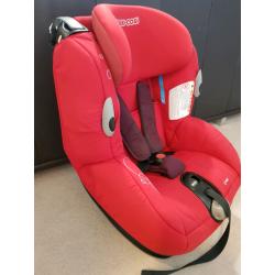 Baby Car seat Maxi Cosi Opal from newborn to about 4 years old