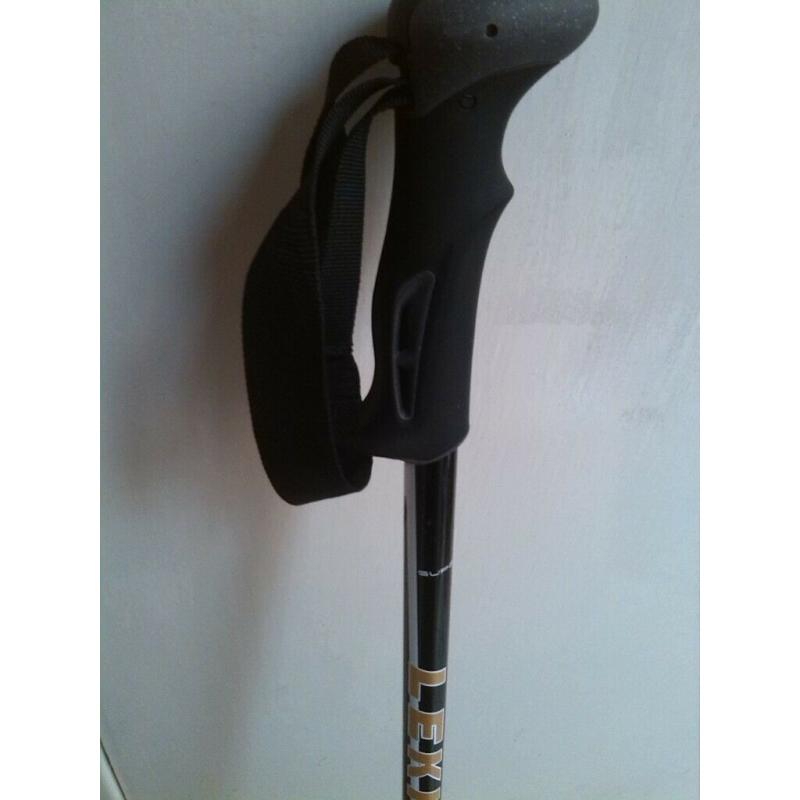 Leki AS Trail Walking Pole In Excellent Condition