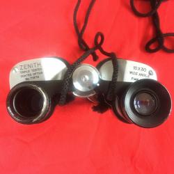 Zenith binoculars + leather case. One lens missing. Spares or repairs. ?5 ovno. Happy to post.