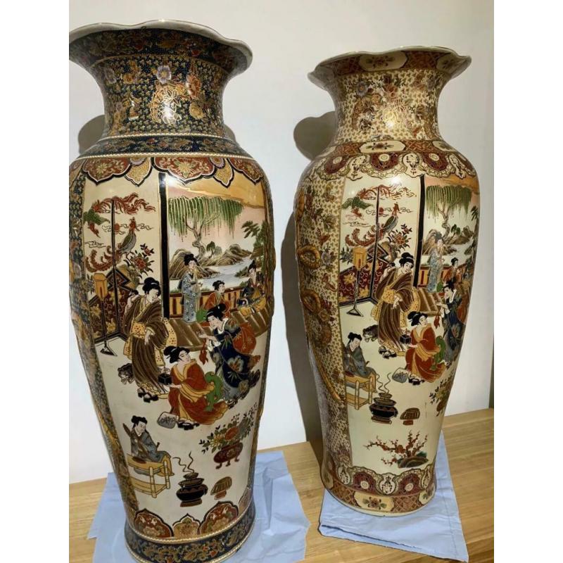 X2 large Chinese vases stunning statement pieces