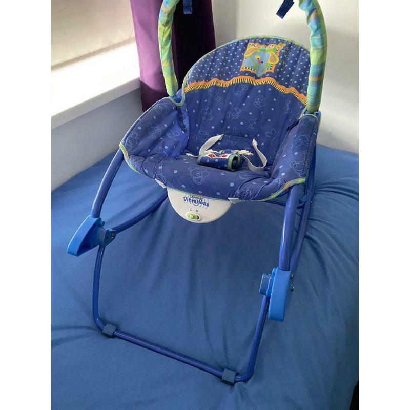 Fisher Price Linkaroos baby bouncer, can be used as a seat for older child, good condition.